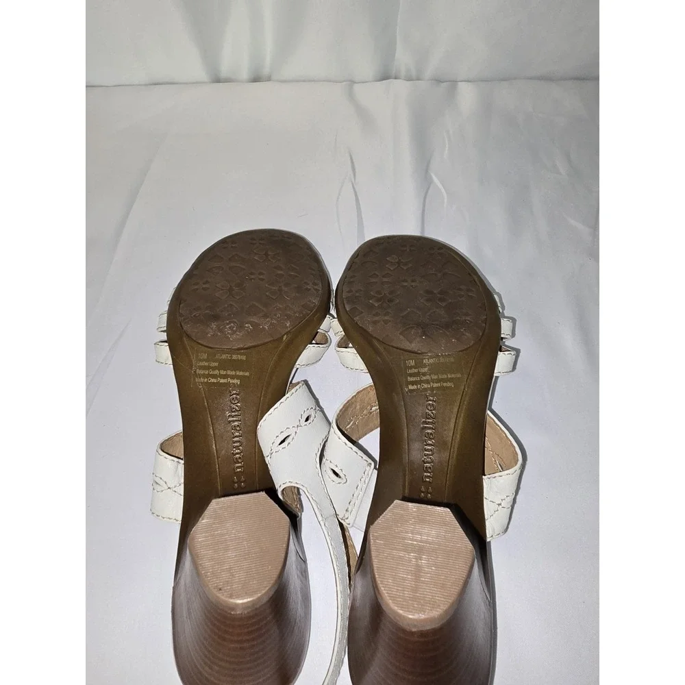 Naturalizer Women's Atlantic White Low Heel Sandals Shoes 10 M See Description
